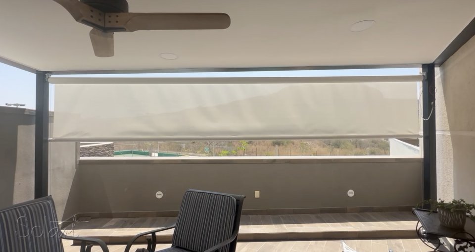 Toldo Vertical Motorizado en Terraza - Solart